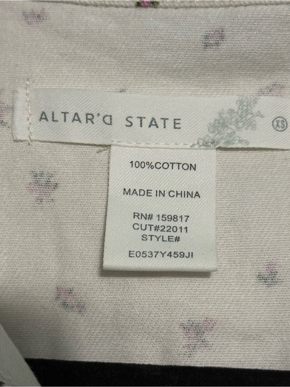 Altar'd State Cream Floral Button-Front Short Romper XS - Picture 4 of 4